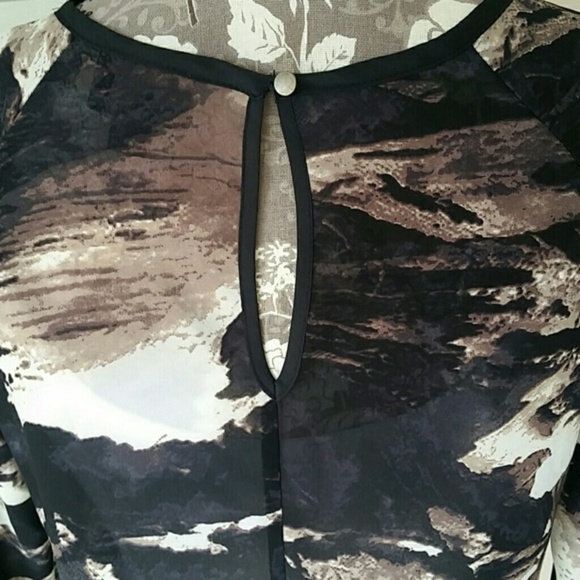 Beautiful sheer 3/4 sleeve XS shirt - Picture 4 of 4